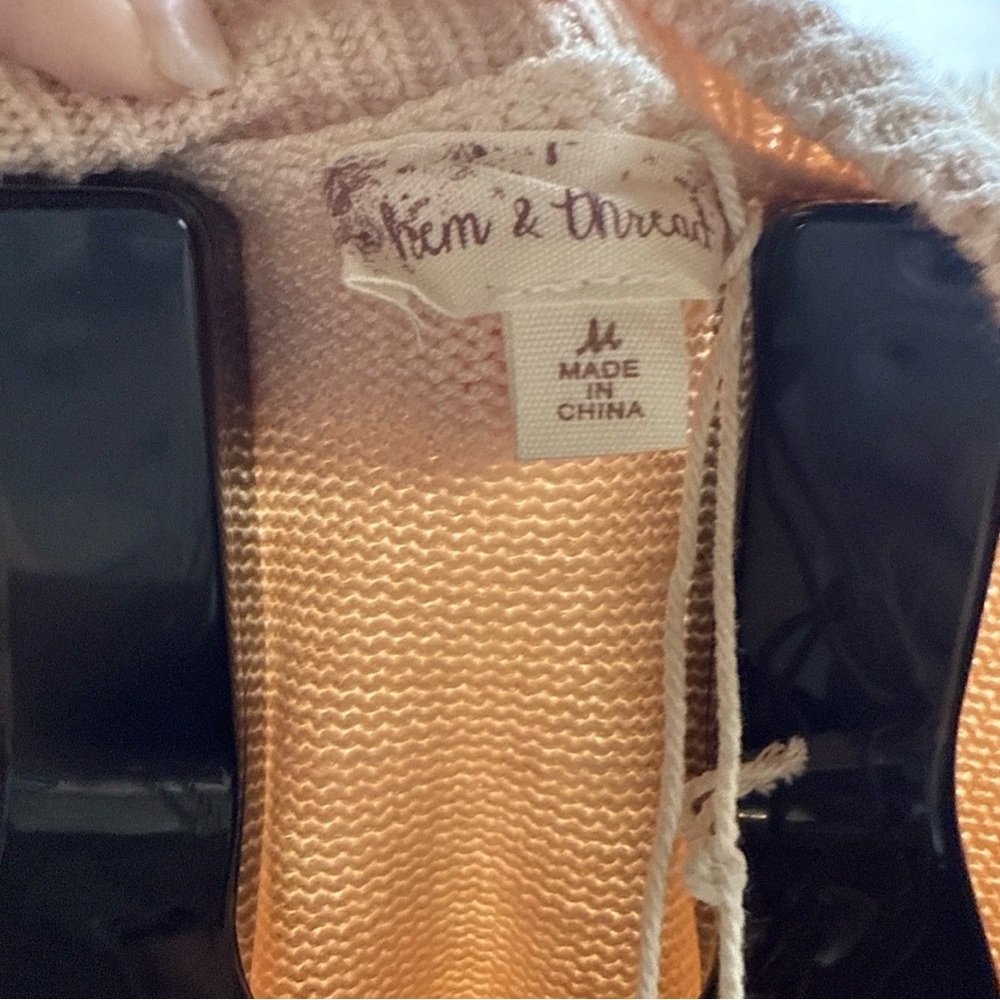 Hem & Thread long sleeve cable-knit pullover lace-up leather detail on sleeves - Picture 6 of 7